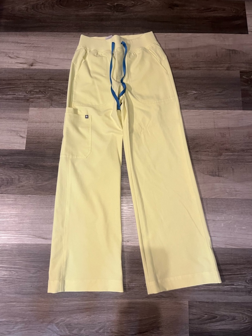 Figs Sunlight Scrubs